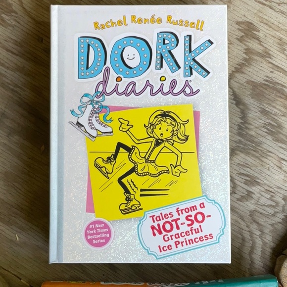 Dork Diaries, lot of 4 hardcover books - Picture 5 of 6